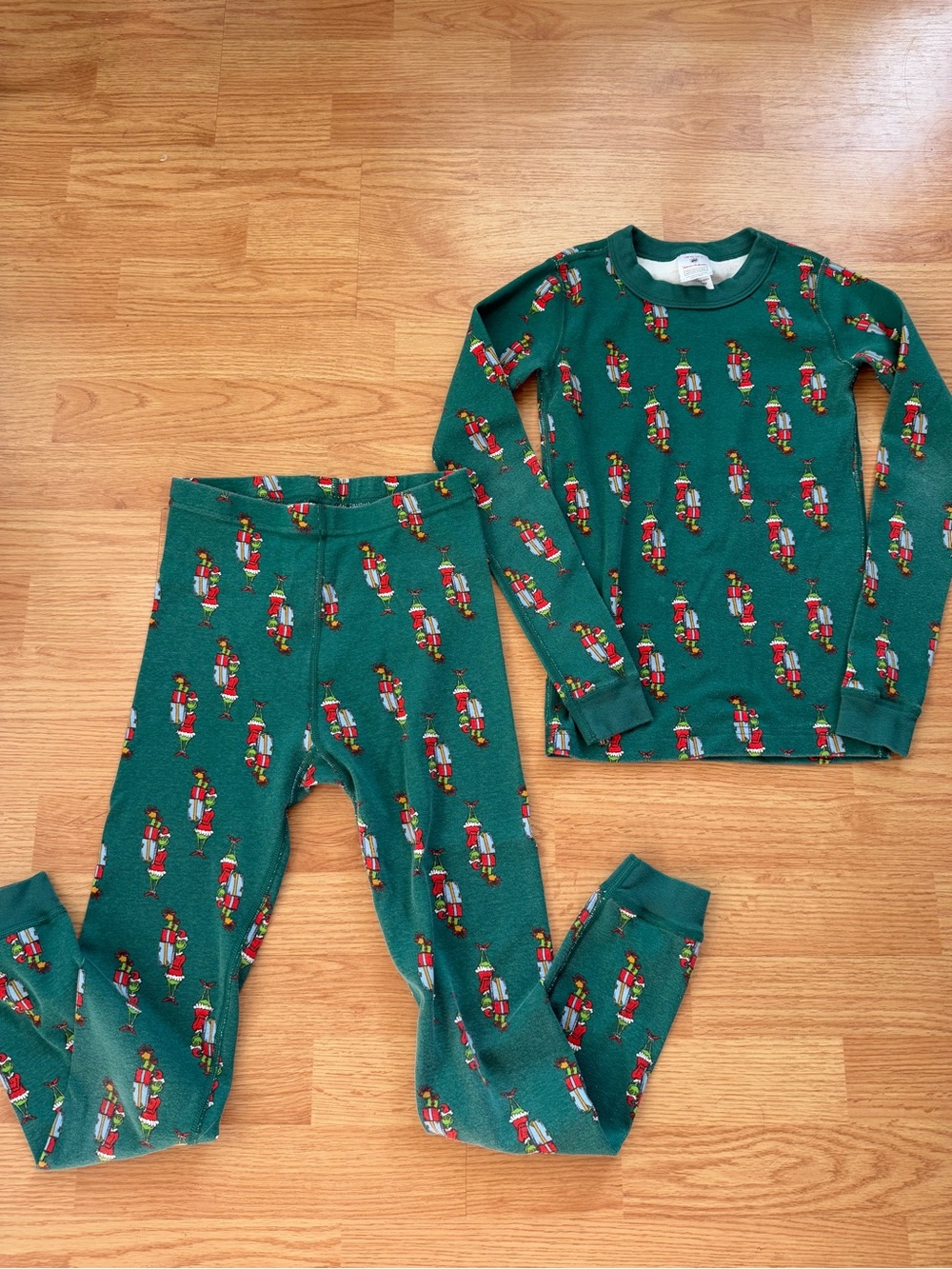 Hanna Andersson Kids Grinch Pajamas 140 US 10 Green Long John Pajama Set Unisex